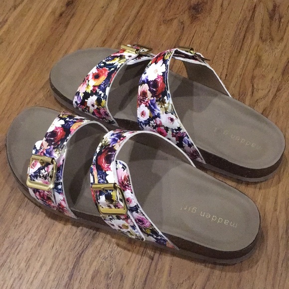 Shoes - Flower sandals